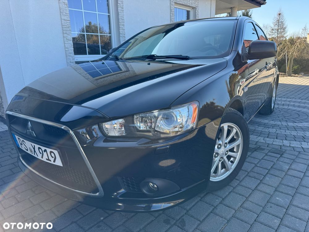 Mitsubishi Lancer 1.6 Invite - 3