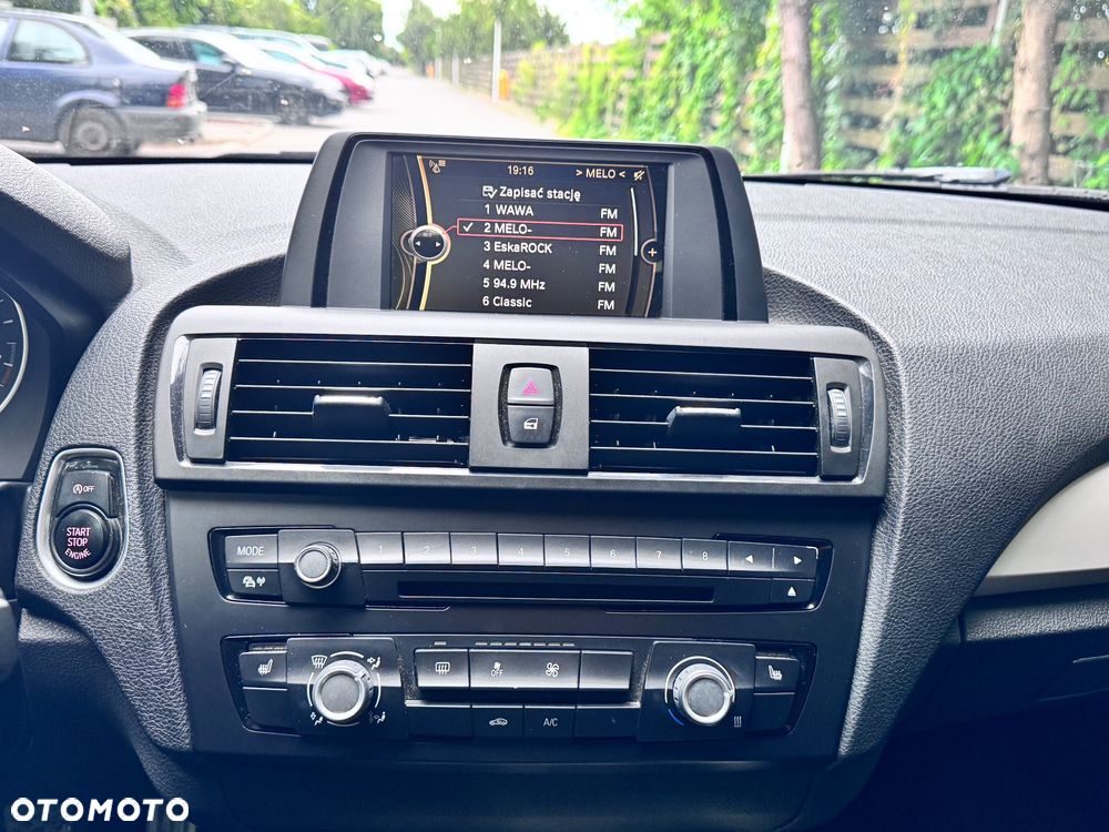 BMW Seria 1 114i - 8