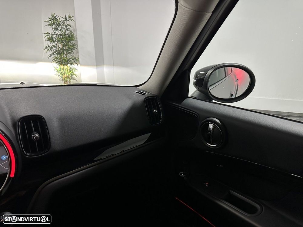 MINI Countryman Cooper SE ALL4 Auto - 16
