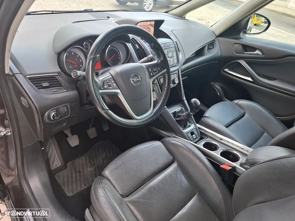 Opel Zafira 2.0 CDTi Cosmo - 23