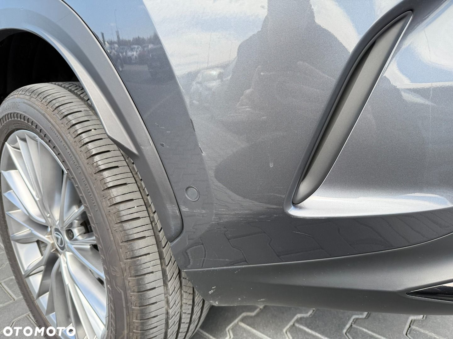 Lexus NX - 10