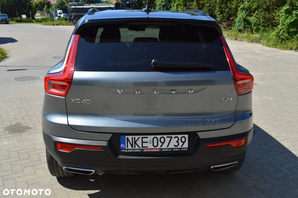 Volvo XC 40 T3 R-Design - 8