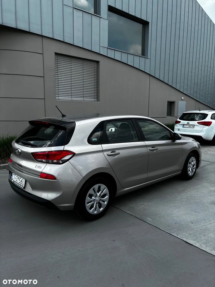 Hyundai i30 1.4 Classic + - 4