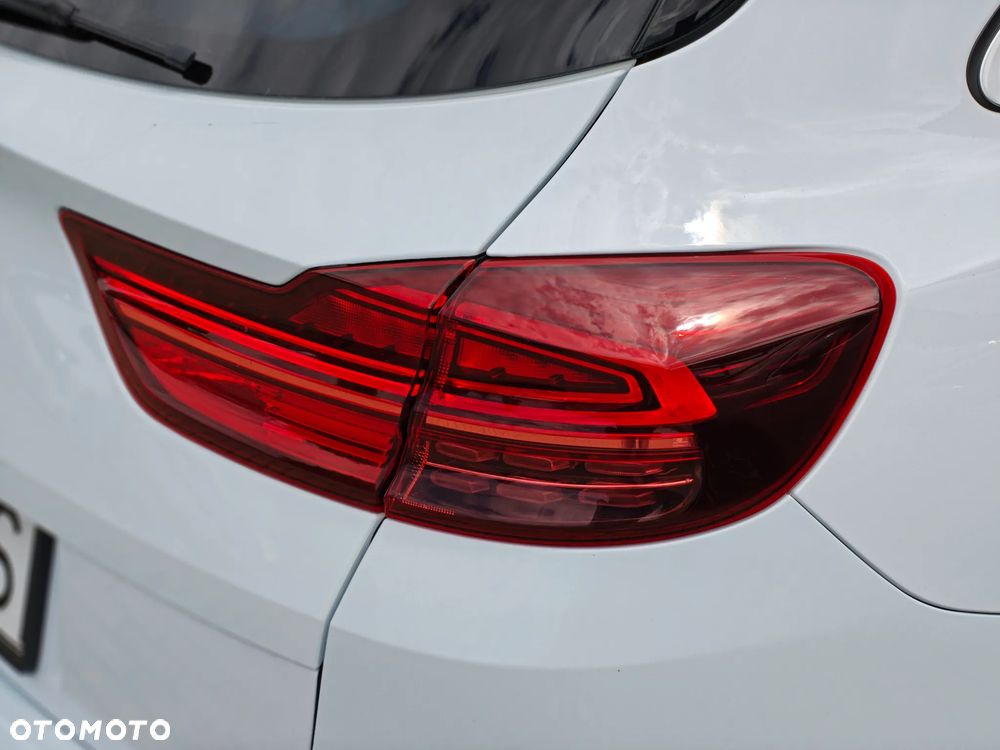 Kia Ceed 1.5 T-GDI L Business Line - 11
