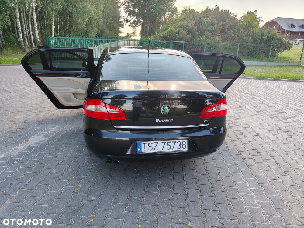 Skoda Superb 1.8 TSI Ambition - 26