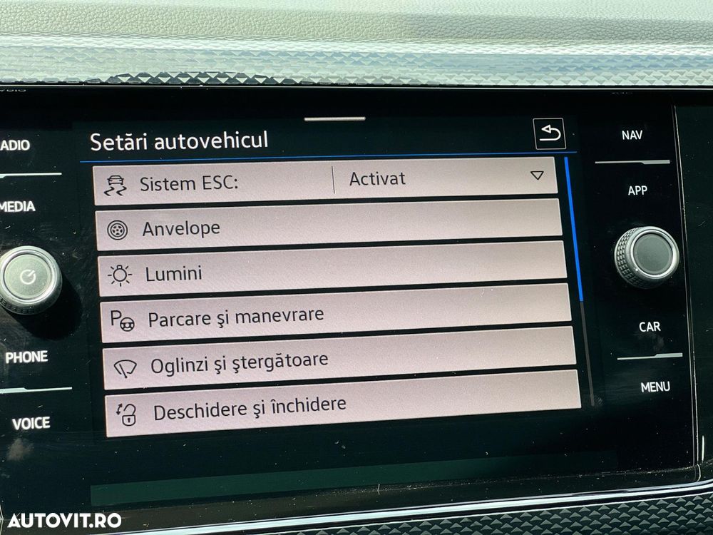 Volkswagen Polo 1.0 TSI DSG Style - 22