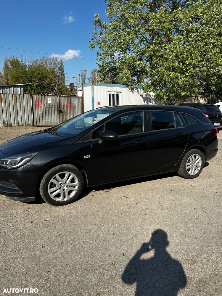 Opel Astra 1.6 CDTI ECOTEC Selection - 4