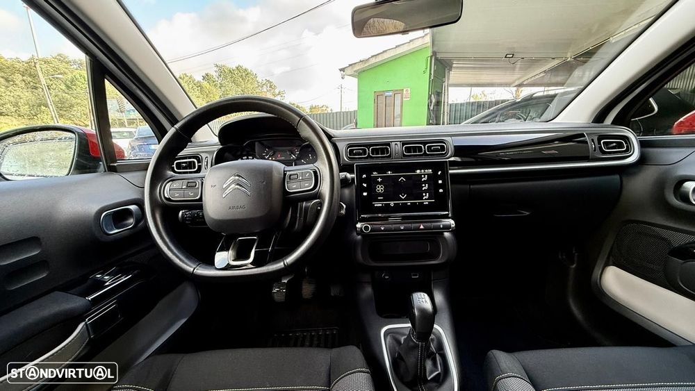 Citroën C3 1.2 PureTech Shine - 33