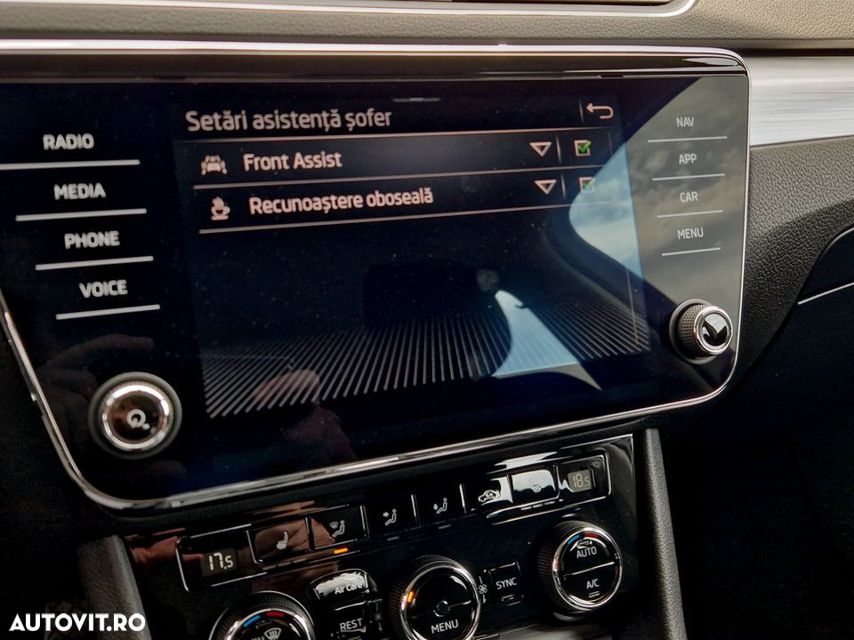 Skoda Superb 2.0 TDI DSG Ambition - 21