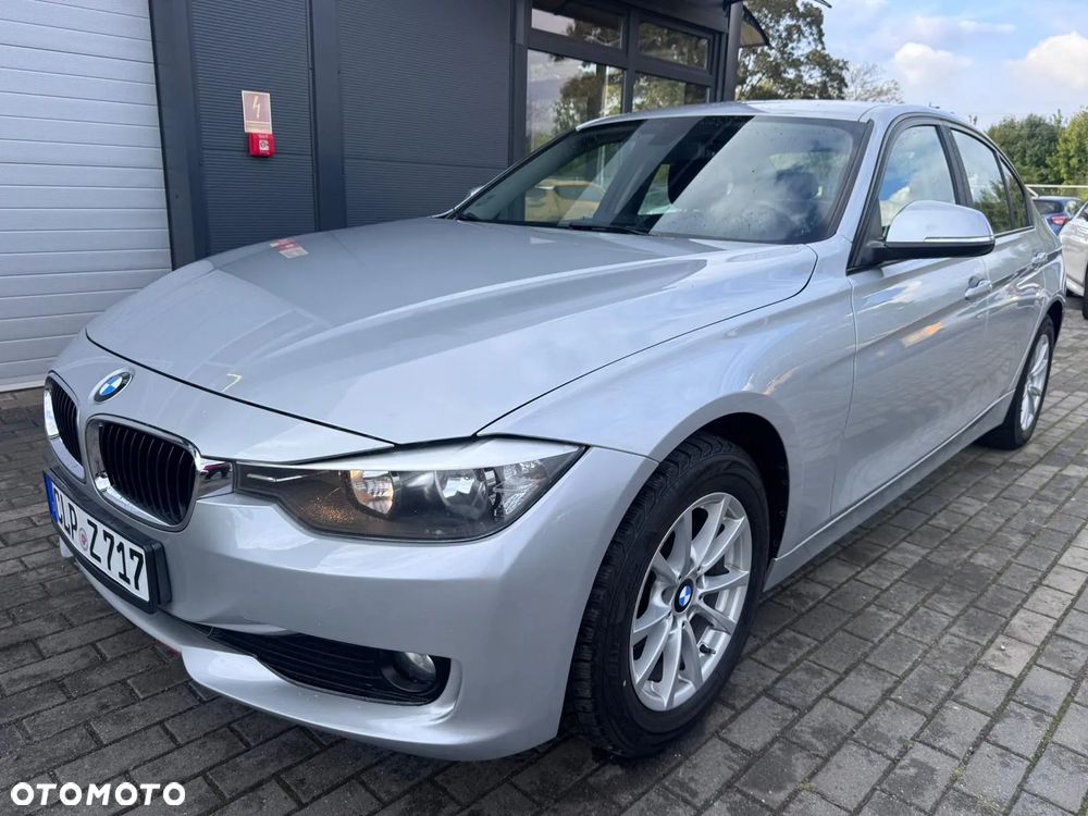 BMW Seria 3 316d Sport Line - 30