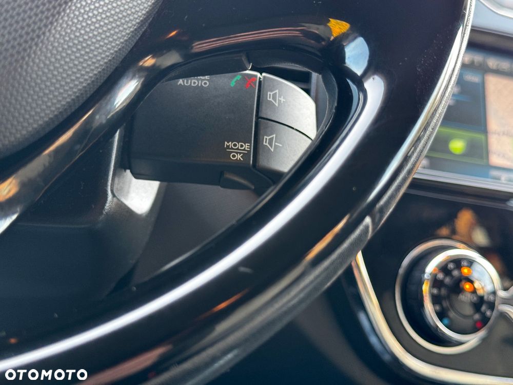 Renault Captur 0.9 Energy TCe Intens EU6 - 17