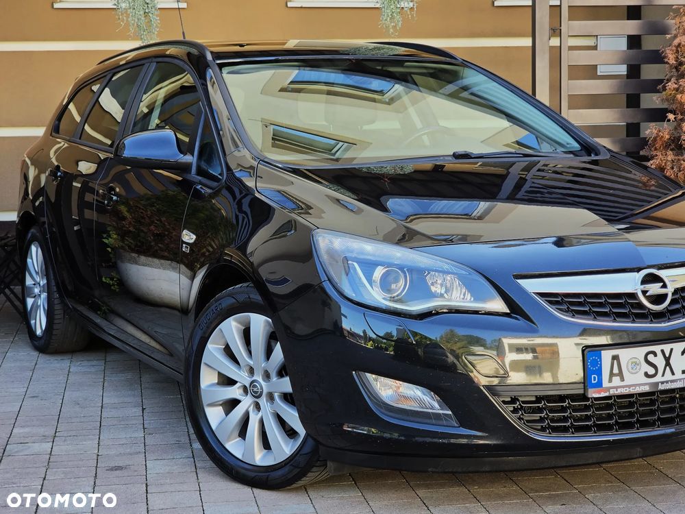 Opel Astra 1.6 Turbo 150 Jahre - 15