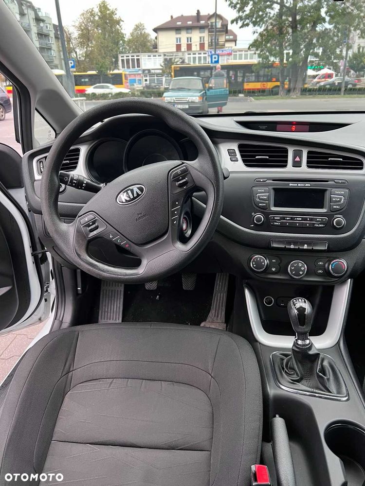 Kia Ceed - 7