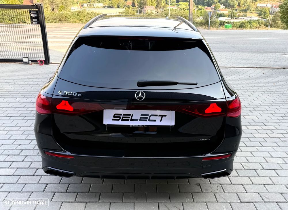 Mercedes-Benz E 300 e AMG Line - 4