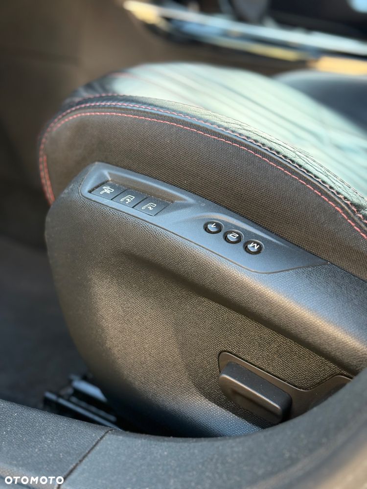 Peugeot 308 BlueHDi 150 EAT6 Stop & Start GT-Line Edition - 32