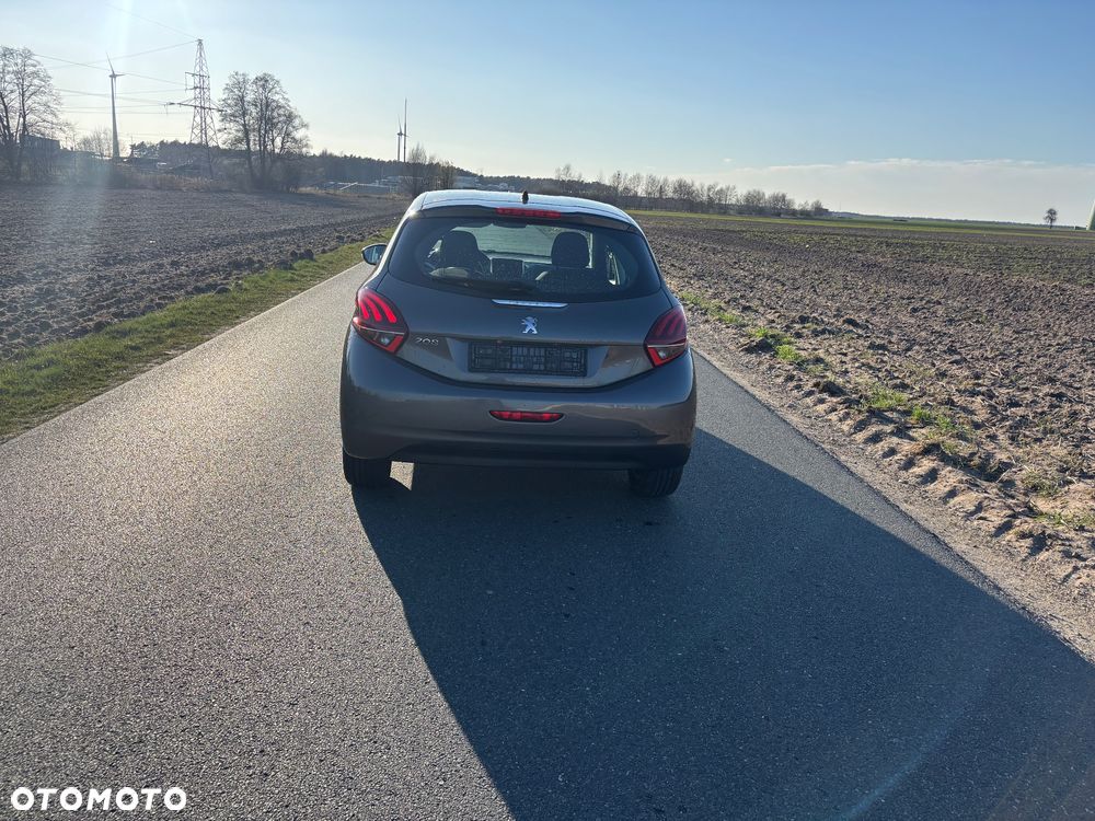 Peugeot 208 1.2 PureTech GPF Allure S&S - 6