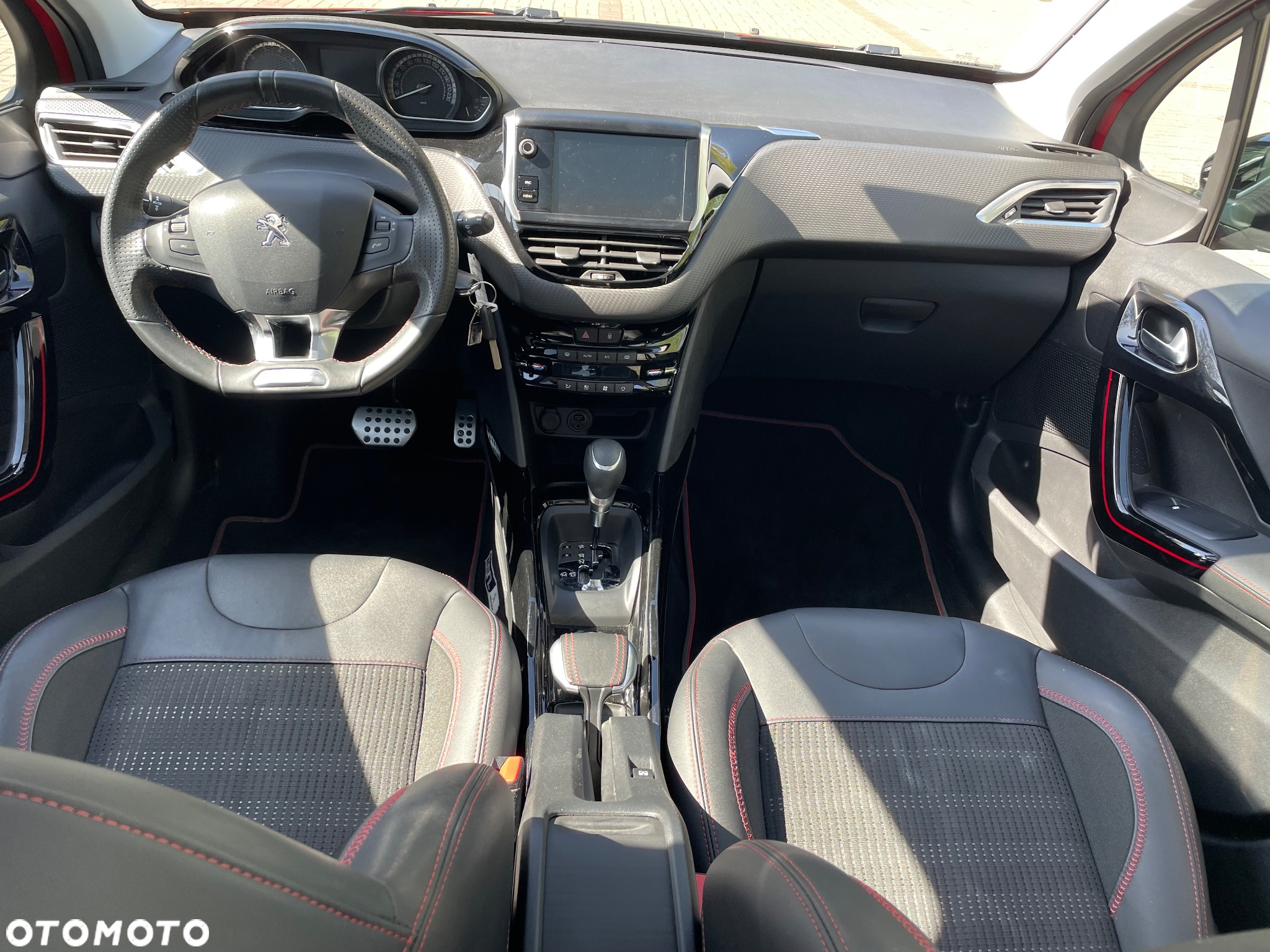 Peugeot 2008 PureTech 110 Stop&Start EAT6 GT-Line Edition - 13