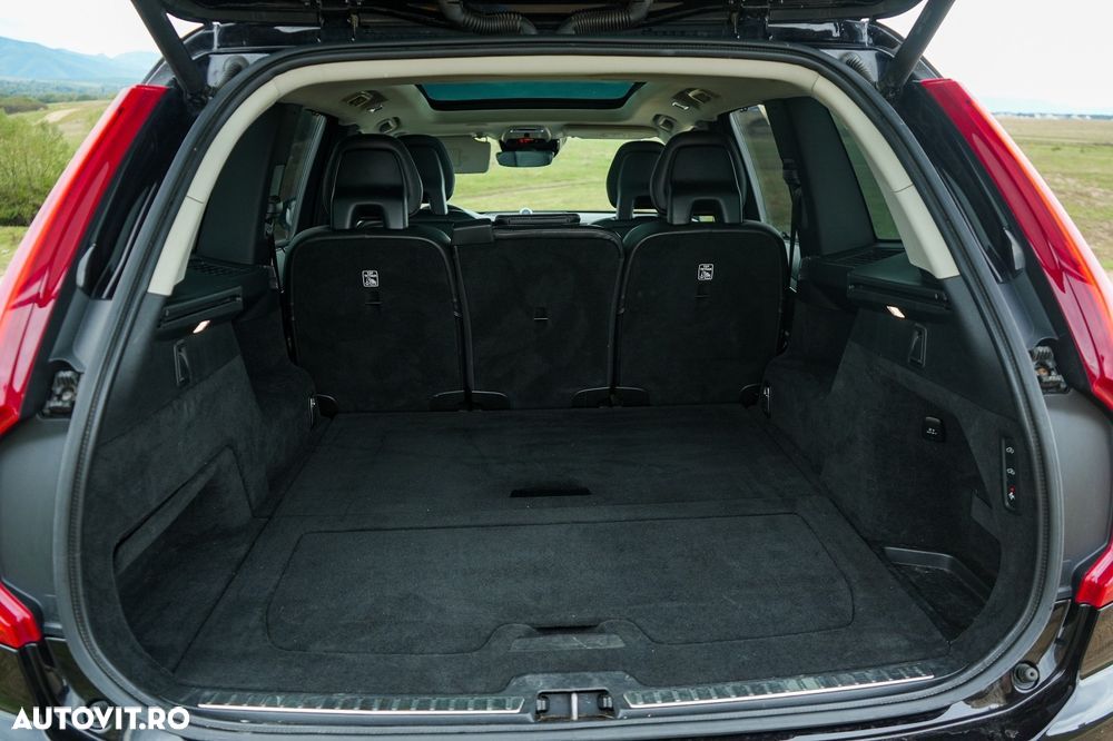Volvo XC 90 D5 AWD Geartonic First Edition - 12