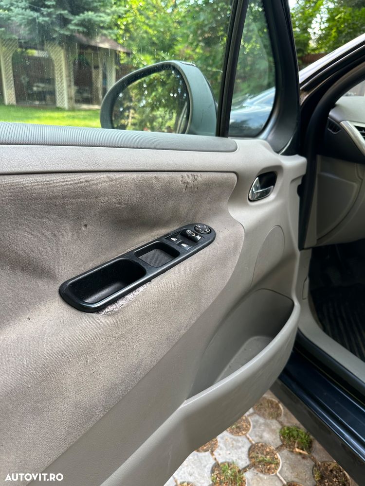 PEUGEOT 207 2008 — imagine 12