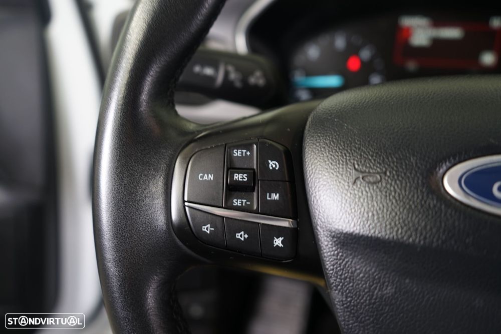 Ford Focus SW 1.5 TDCi EcoBlue Business - 20