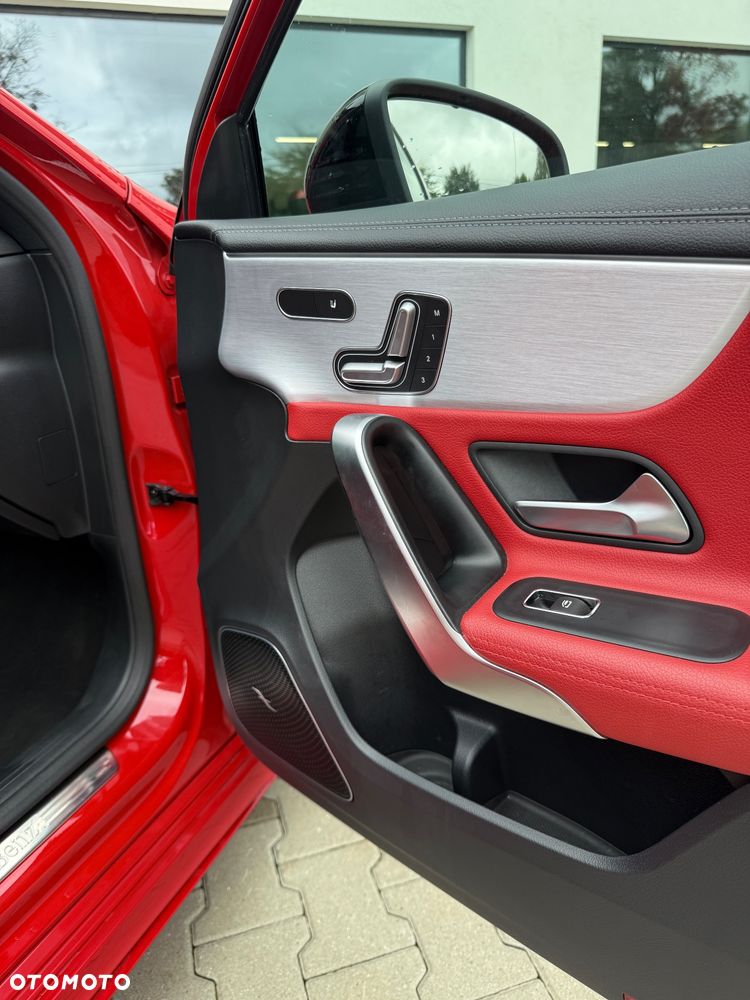 Mercedes-Benz Klasa A 250 4Matic 7G-DCT Edition 19 - 14