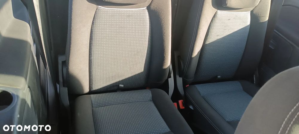 Ford Galaxy - 15