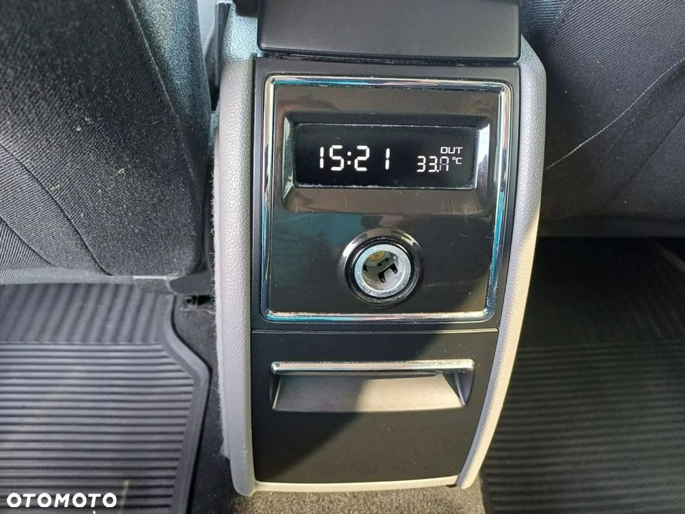 Skoda Superb 2.0 TSI DSG Elegance - 23