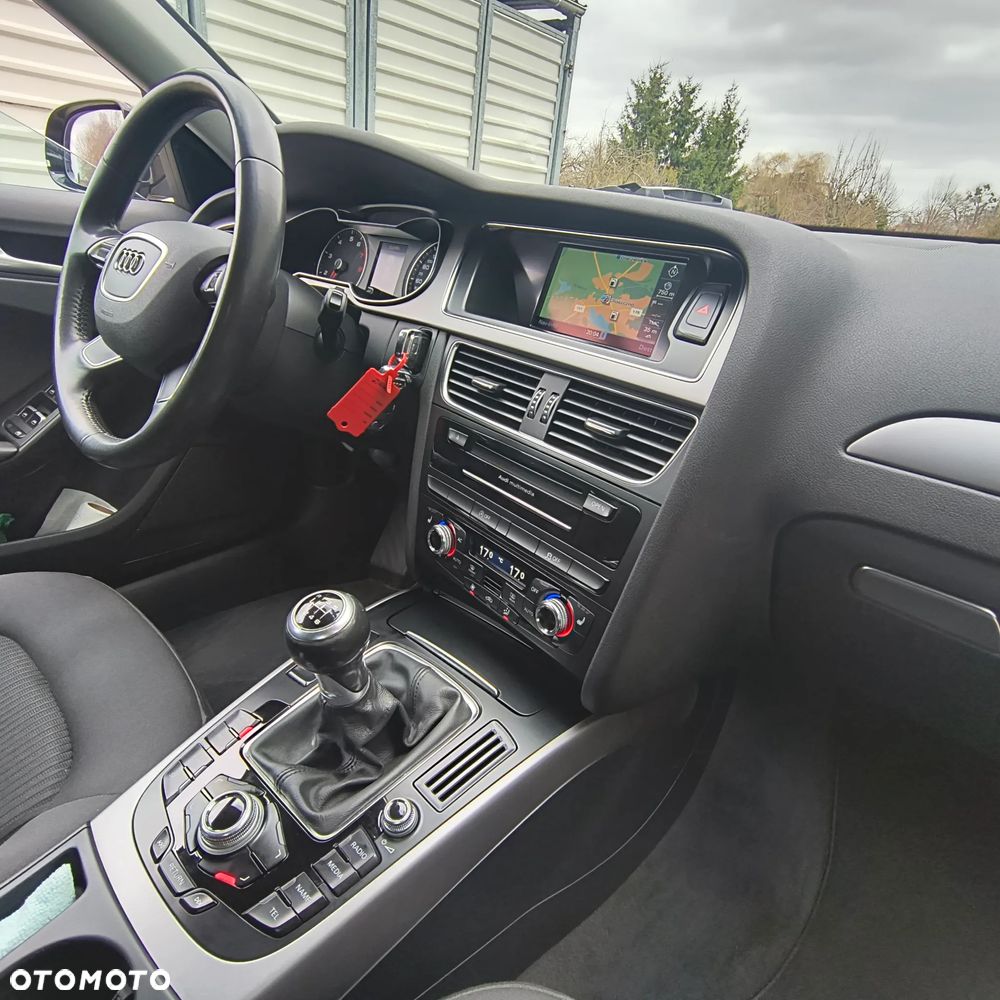 Audi A4 Avant 1.8 TFSI S line Sportpaket - 28