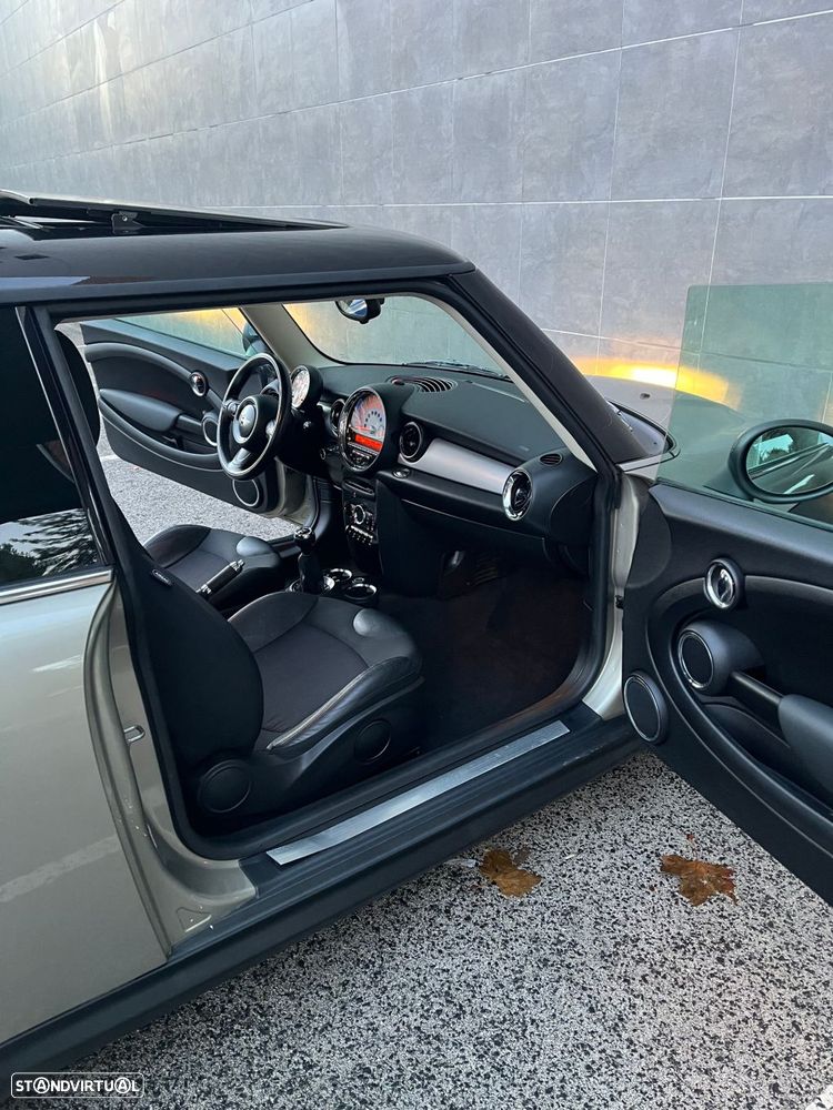 MINI 3 Portas Cooper D - 7