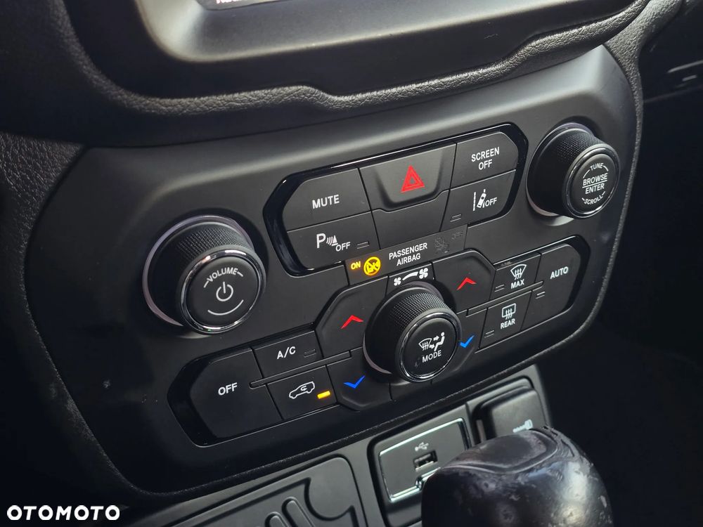 Jeep Renegade 1.3 T-GDI Automatik Limited - 28