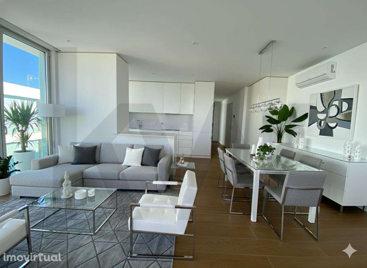 T2 Exclusivo em Primeira Linha de Mar com Condomínio de Luxo - Grande imagem: 3/25