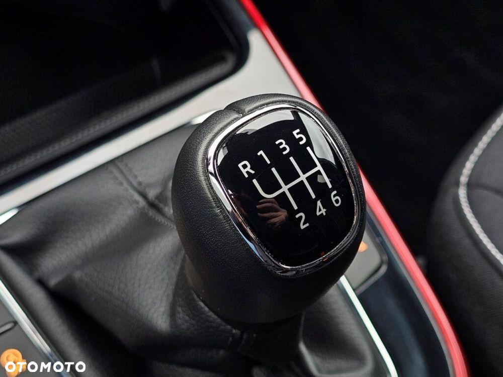 Skoda Fabia 1.0 TSI Monte Carlo - 23