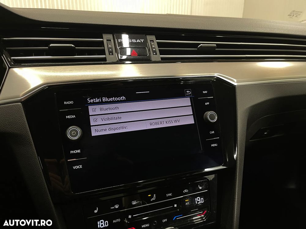 Volkswagen Passat 2.0 TDI DSG 4Mot Highline - 16