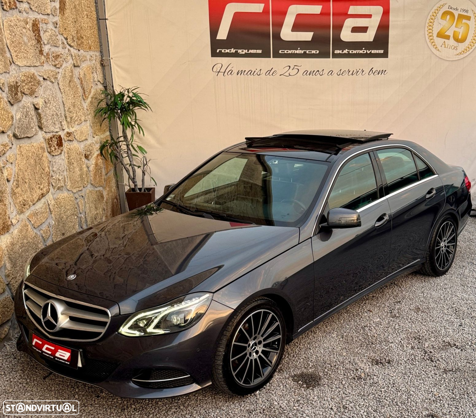 Mercedes-Benz E 300 Bluetec Hybrid Avantgarde - 40