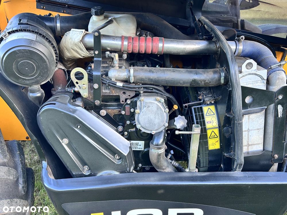 JCB - 5