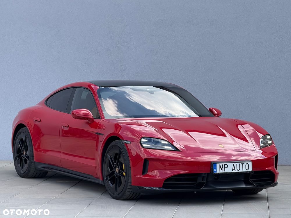 Porsche Taycan - 3