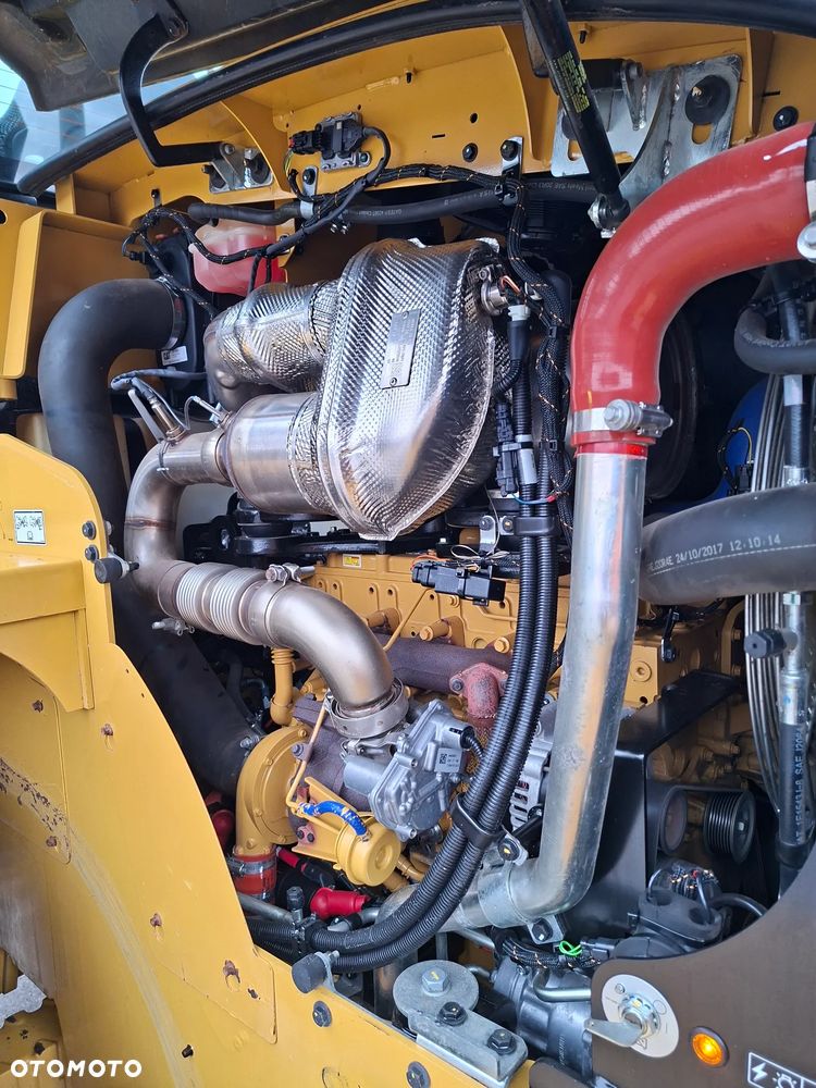 Caterpillar CAT 914 M - 27