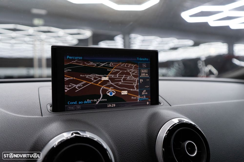 Audi S3 Sportback 2.0 TFSi quattro S tronic - 33