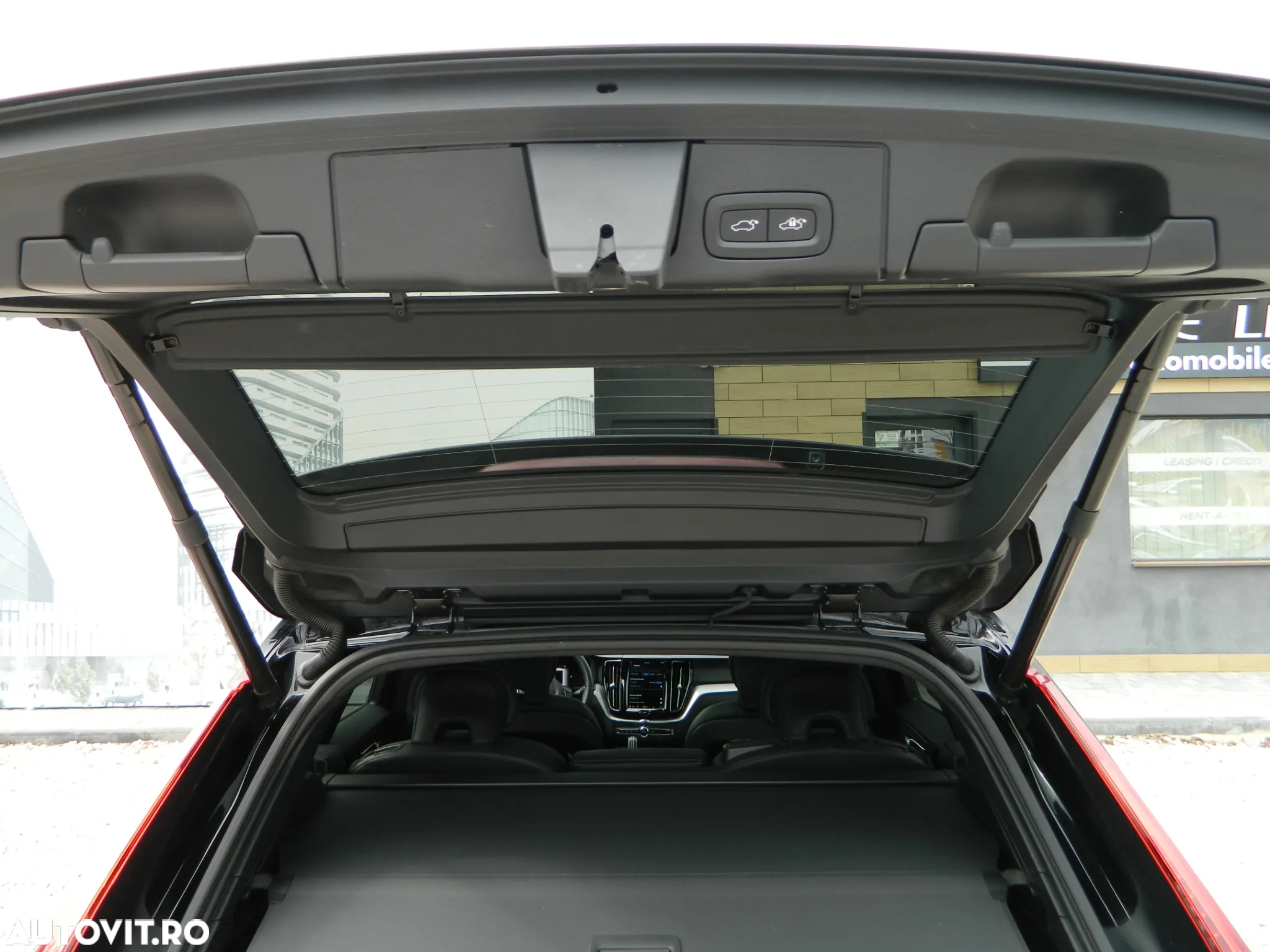 Volvo XC 60 Recharge T6 Twin Engine eAWD R-Design Expression - 21