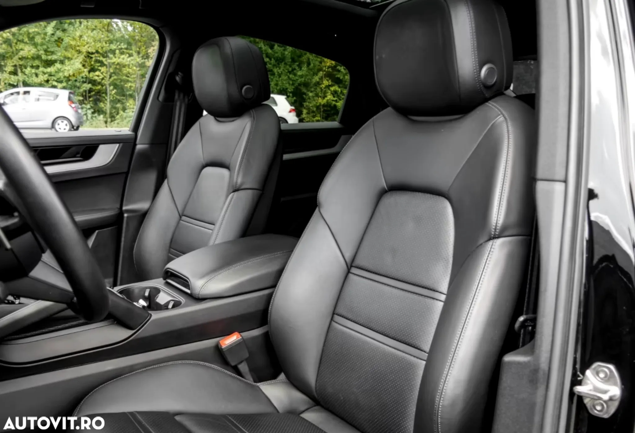 Porsche Cayenne Coupe S E-Hybrid - 6