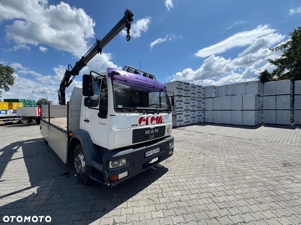 MAN LE 250 b - 17