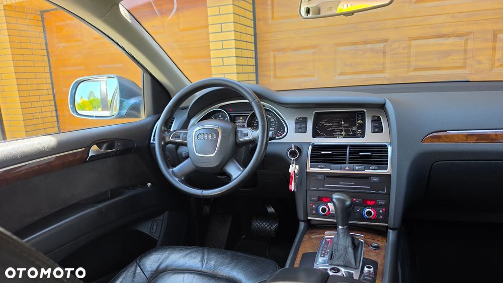 Audi Q7 3.0 TDI DPF Quattro Tiptronic - 23