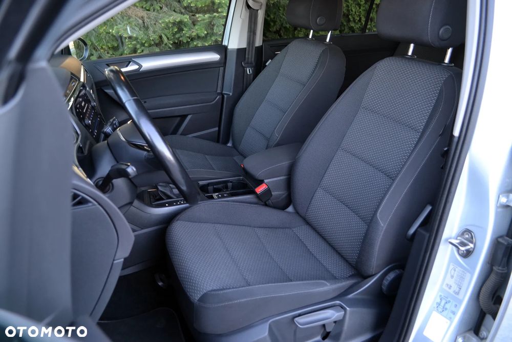 Volkswagen Touran - 20