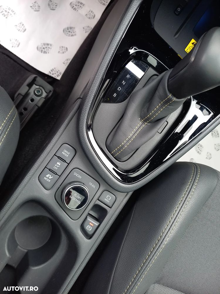 Toyota Yaris Cross 1.5 VVT-i HSD 4x4 Exclusive Adventure - 24