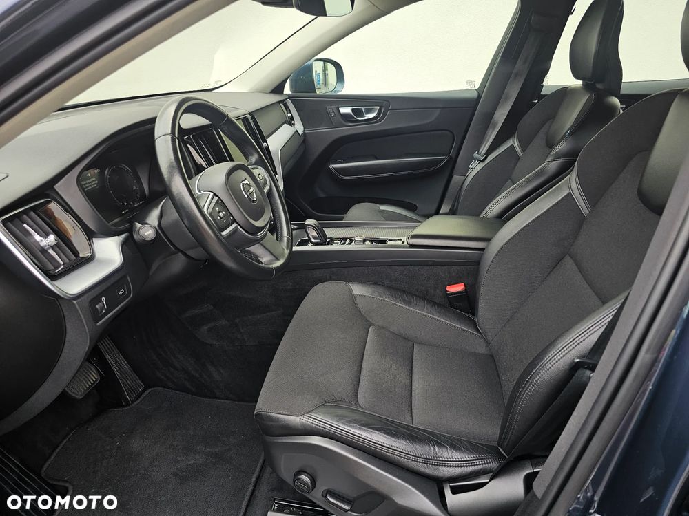 Volvo XC 60 B4 D Geartronic Momentum - 18