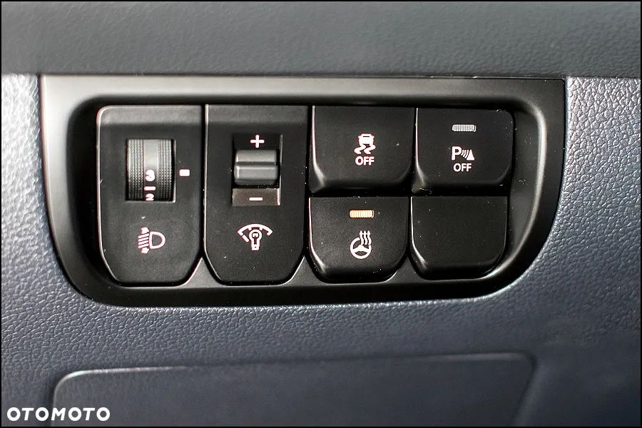 Kia Rio 1.2 Dream Team Edition - 27