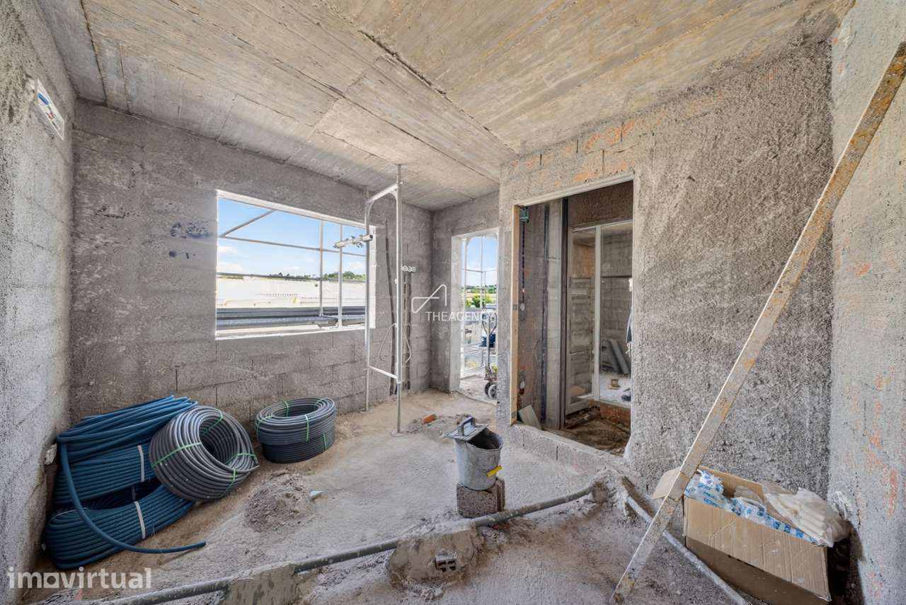 Moradia Moderna com Piscina em Zona Premium – Leceia, Oeiras - Grande imagem: 4/38