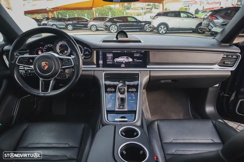 Porsche Panamera Sport Turismo 4 E-Hybrid Platinum Edition - 18