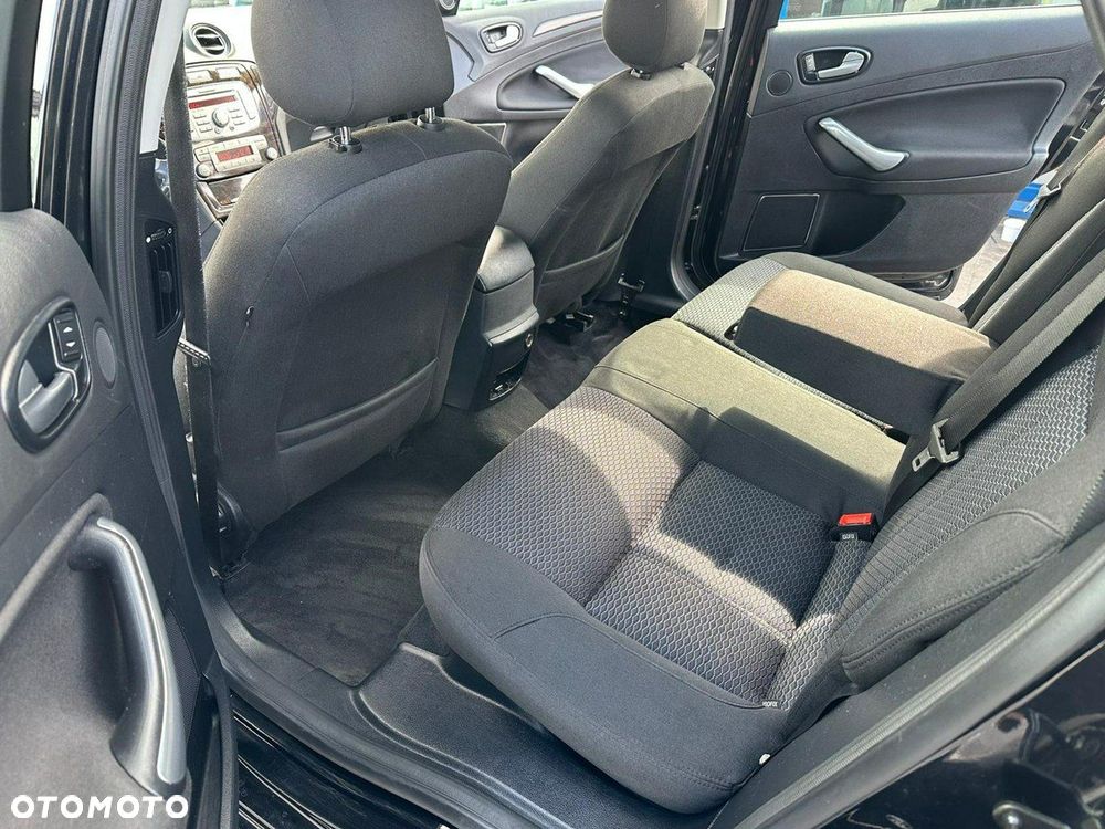 Ford Mondeo - 18