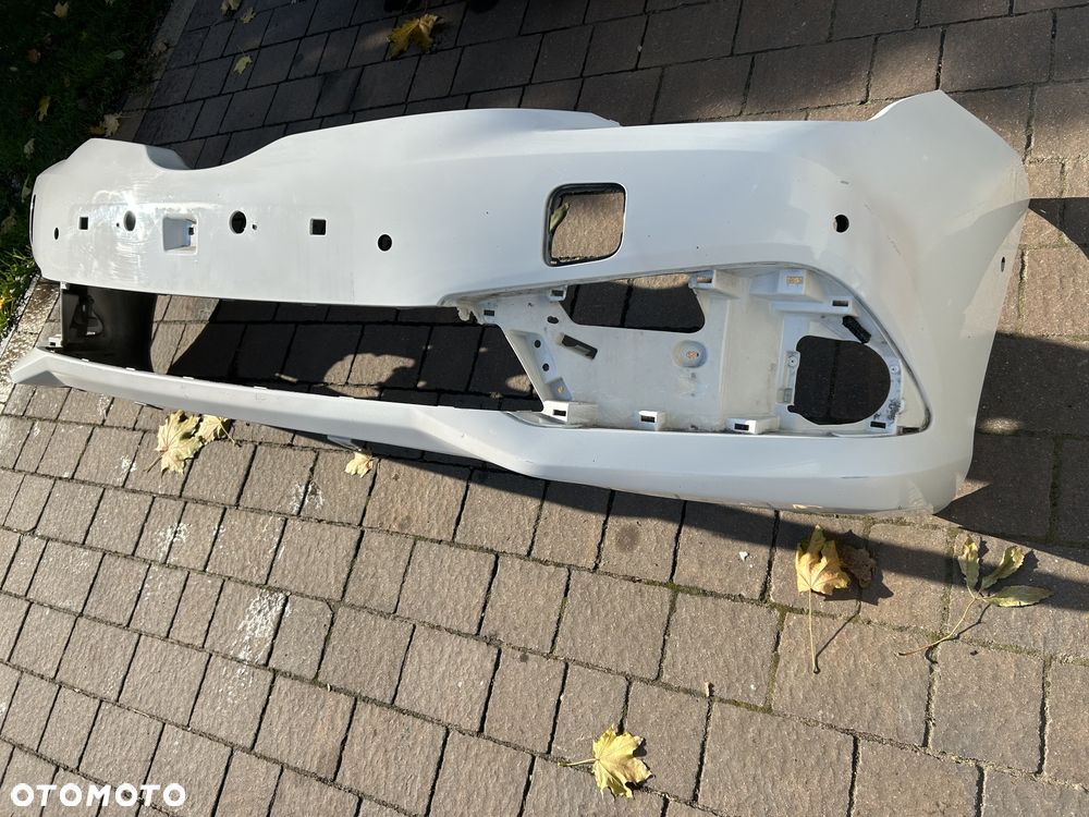 AURIS II LIFT ZDERZAK PRZOD 040 BIALY ORG. - 2